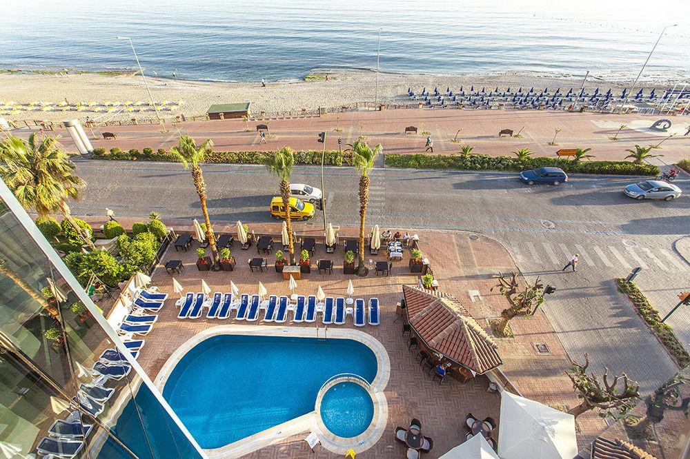 Parador Suite Hotel Hotell