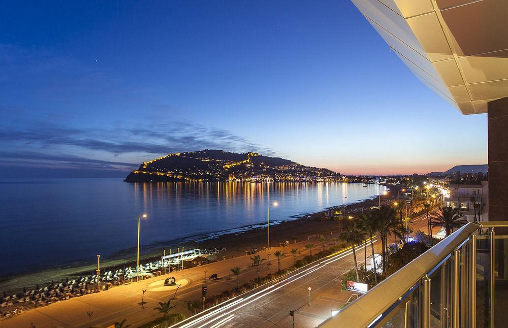 Parador Suite Hotel Hotell