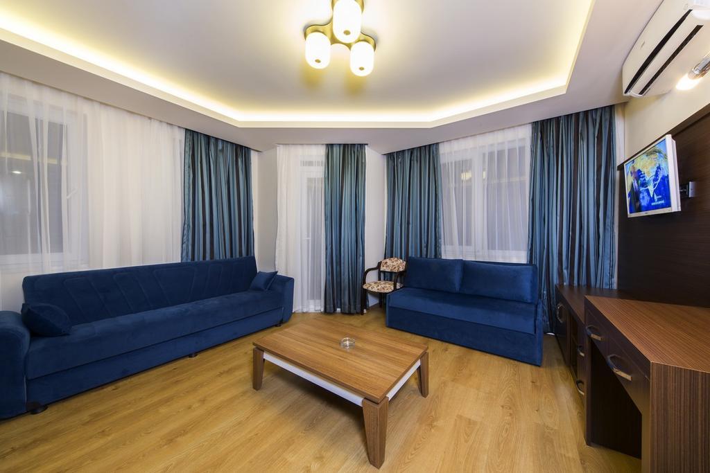 Hotell Parador Suite Hotel 3*