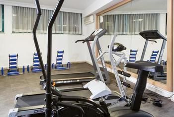 Parador Suite Hotel Hotell 3*