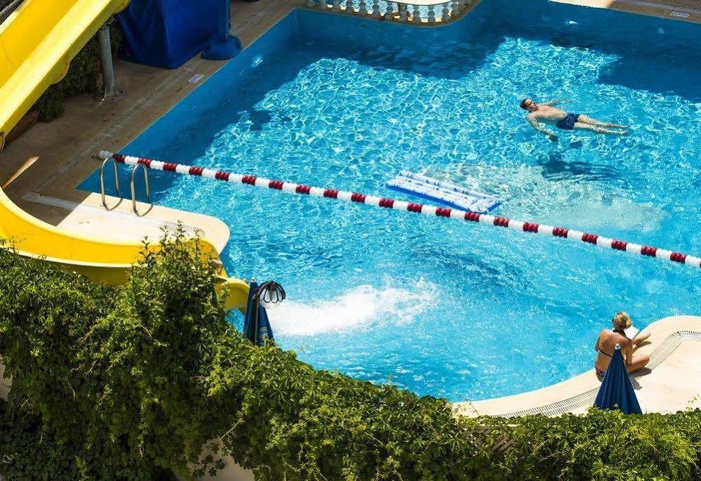 Hotell Parador Suite Hotel